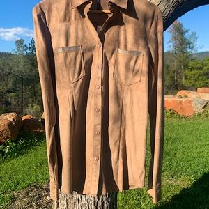 San Joy long sleeve button down with Rhinestone accents on pockets NWT